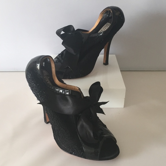 Badgley Mischka Black Satin & Lace Heels - Picture 7 of 7